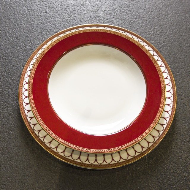 Суповая тарелка с бортом 23 см, Renaissance Red, Wedgwood, фарфор
