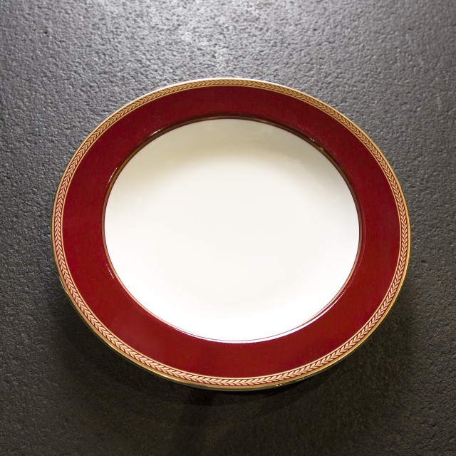 Суповая тарелка с бортом 23 см, Renaissance Red, Wedgwood, фарфор