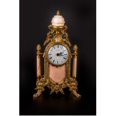 Часы Olympus Brass с колоннами 425 GAMP бронза, цвет-античное золото, розовый мрамор