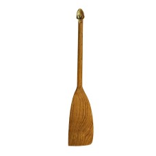 Лопатка деревянная с латунной накладкой широкая "Клубника"
