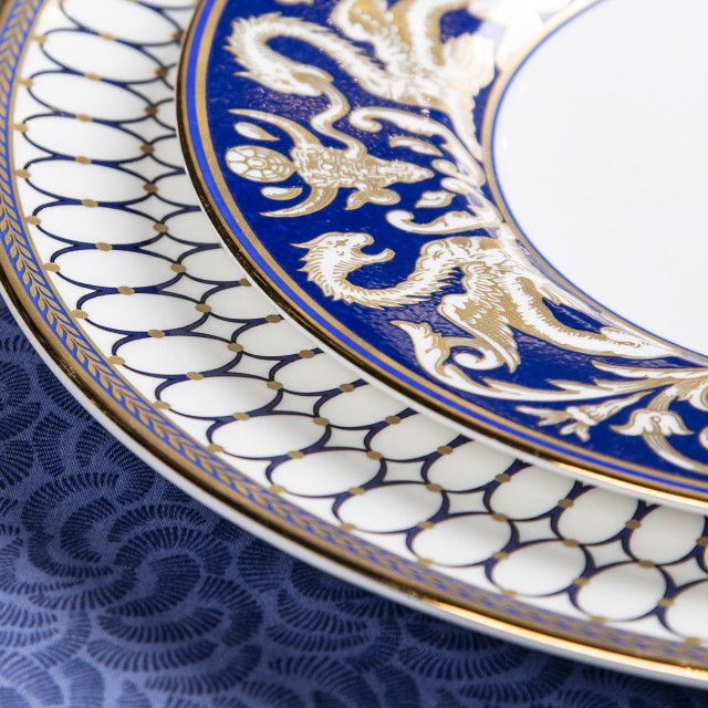 Набор подстановочных тарелок 27 см, 3шт,  "Renaissance Gold" Wedgwood, фарфор