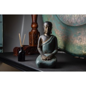 CC-MSITHOKM-PB Фигурка Монах, сидящий с руками на коленях, средний, голубой, 35см, полирезина, Chateau Collection