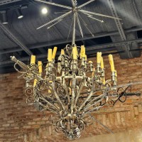 Старинная люстра из прикладов мушкетов с 3-мя шпагами, Франция, XVIIв, L003 