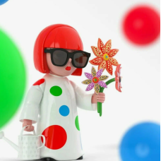 Скульптура Девочка с цветами и лейкой, H27 см, белый, серия Артист, Kusama Yayoi