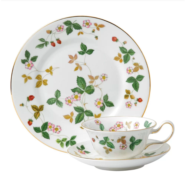 50105504065 Чайная чашка пионы, "Wild Strawberry", Wedgwood