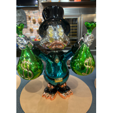 Скульптура Scrooge McDuck с зелеными мешками, бирюзовый, h40 см, хром/резина, Naor, Франция